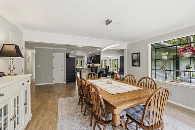 209 Ridgeland Road, Tallahassee, FL 32312