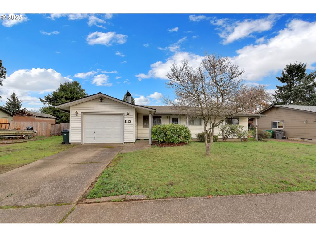 1113 CANDLELIGHT Dr, Eugene, OR 97402