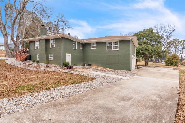 300 Azalea Drive, Anderson, SC 29625