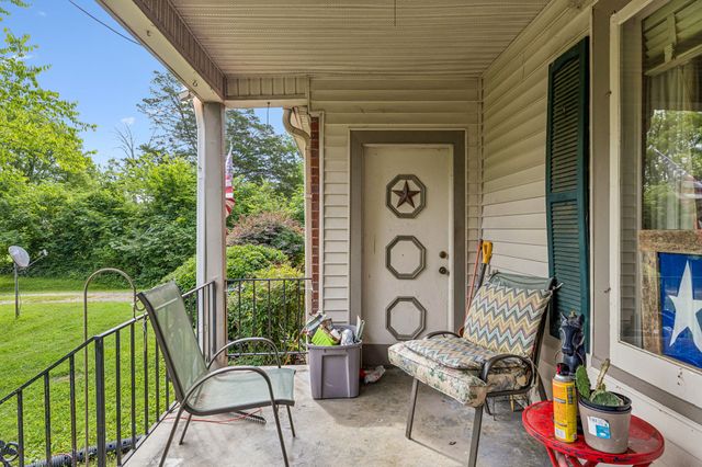 1112 Neelys Bend Rd, Madison, TN 37115