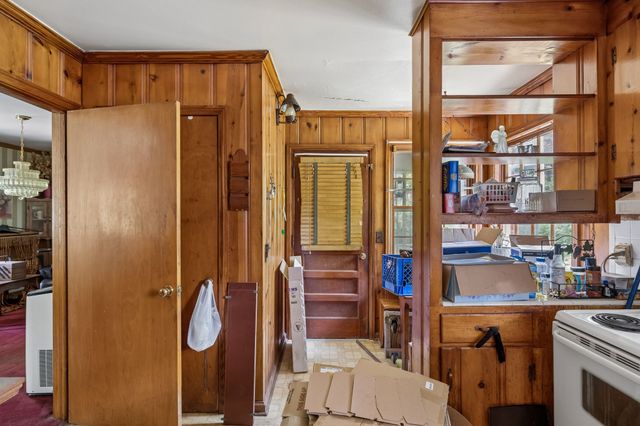 1112 Neelys Bend Rd, Madison, TN 37115