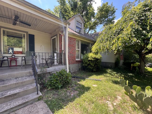 1112 Neelys Bend Rd, Madison, TN 37115