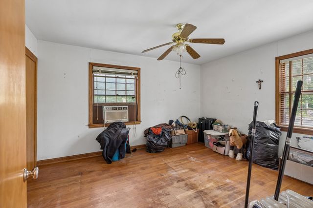 1112 Neelys Bend Rd, Madison, TN 37115