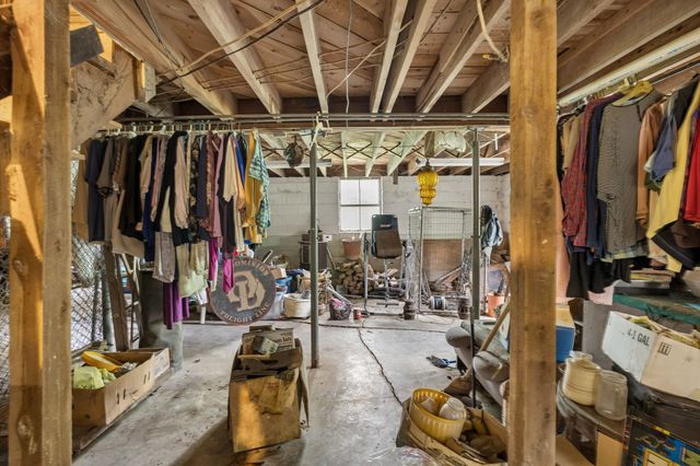 1112 Neelys Bend Rd, Madison, TN 37115