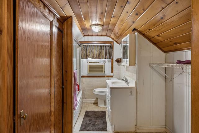 1112 Neelys Bend Rd, Madison, TN 37115