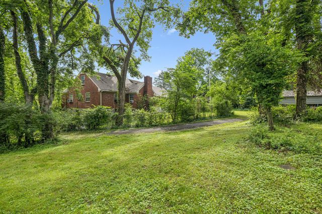 1112 Neelys Bend Rd, Madison, TN 37115
