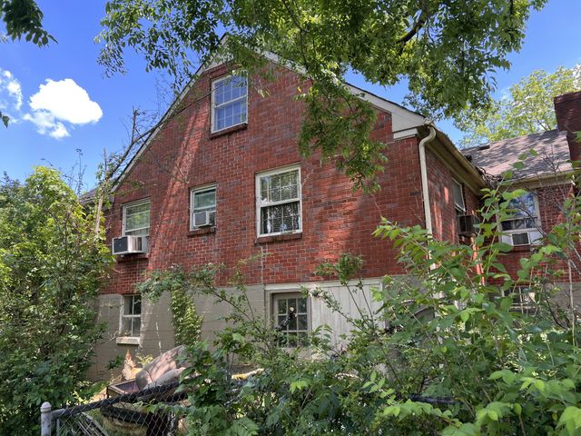 1112 Neelys Bend Rd, Madison, TN 37115