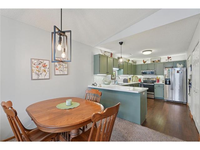 1324 Carriage Drive #B, Hudson, WI 54016