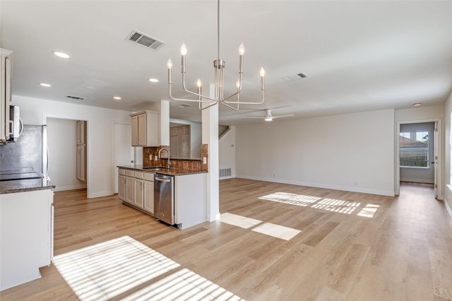 109 Orange Tree LN, Georgetown, TX 78626