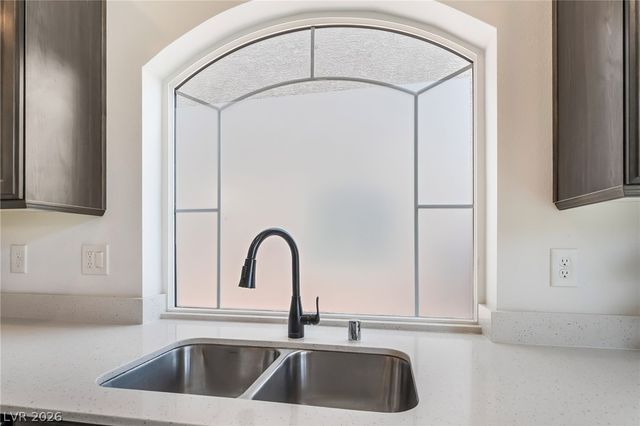 7802 Pacific Dunes Street, Las Vegas, NV 89139