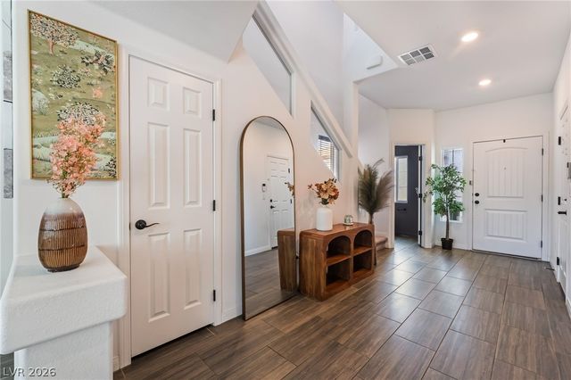 7802 Pacific Dunes Street, Las Vegas, NV 89139