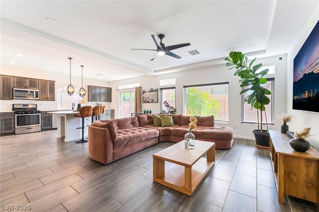 7802 Pacific Dunes Street, Las Vegas, NV 89139