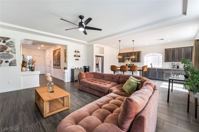 7802 Pacific Dunes Street, Las Vegas, NV 89139