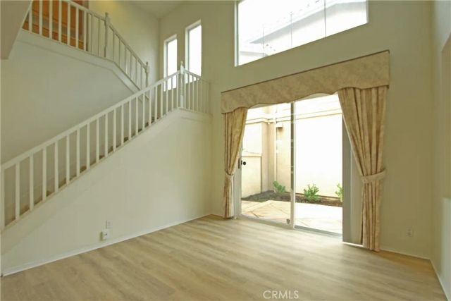 8 SANTA VICTORIA AISLE, Irvine, CA 92606