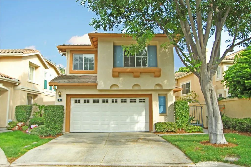 8 SANTA VICTORIA AISLE, Irvine, CA 92606