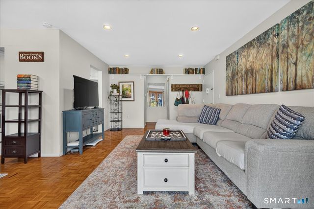 49 East Broadway B, Milford, CT 06460