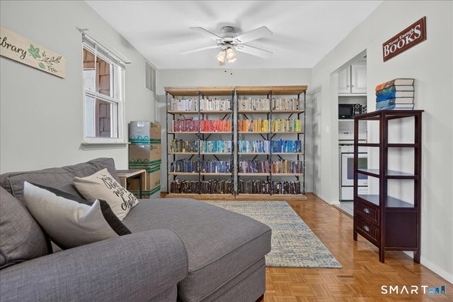 49 East Broadway B, Milford, CT 06460