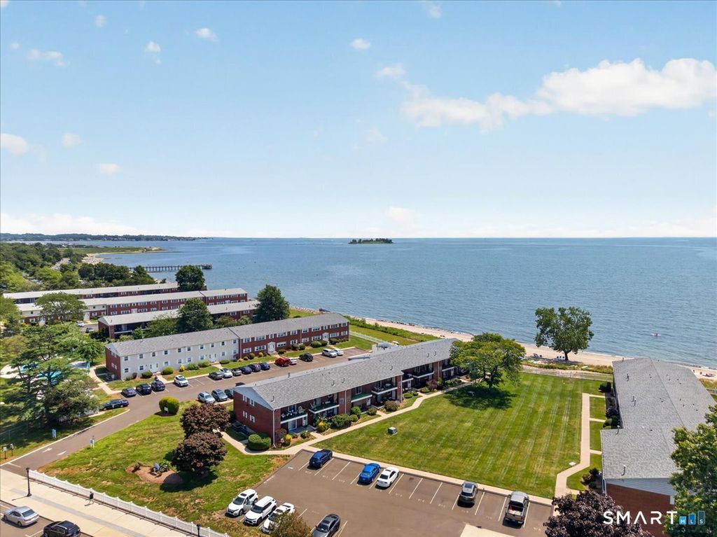 49 East Broadway B, Milford, CT 06460