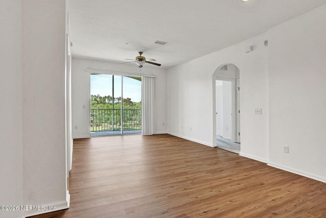 7801 POINT MEADOWS Drive 7308, Jacksonville, FL 32256