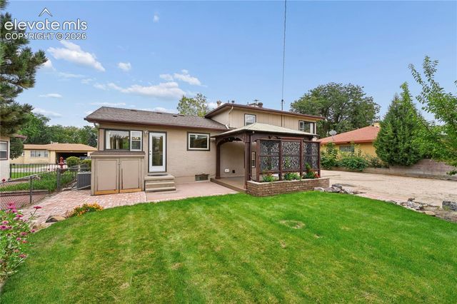 801 Westacres Avenue, Pueblo, CO 81005