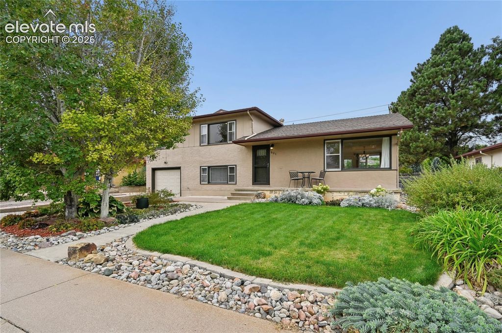 801 Westacres Avenue, Pueblo, CO 81005 — photo 2