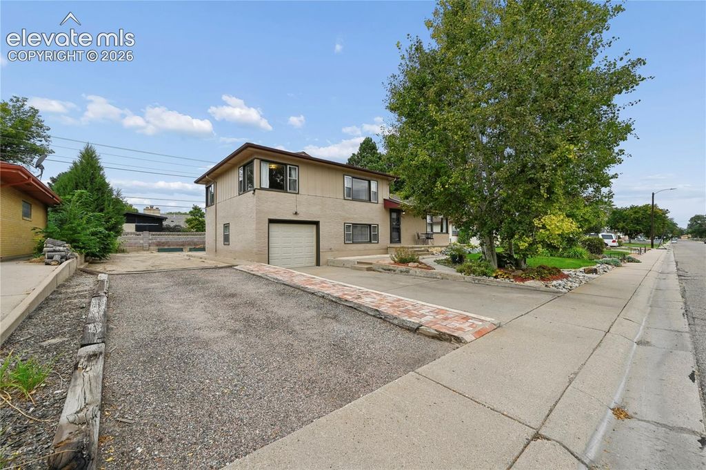 801 Westacres Avenue, Pueblo, CO 81005 — photo 3