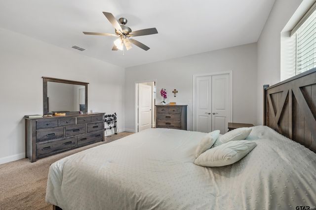 6074 Hamilton Meadows Way, Tyler, TX 75703