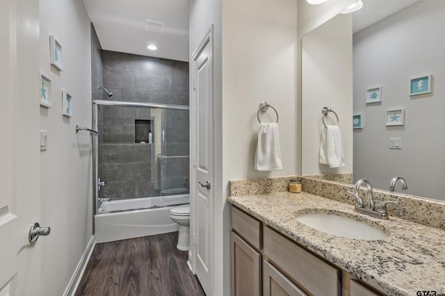 6074 Hamilton Meadows Way, Tyler, TX 75703