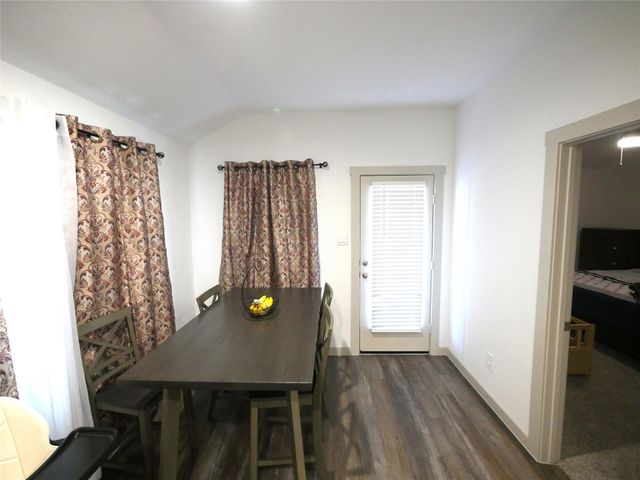 1044 Marina Bay Drive, Alvin, TX 77511