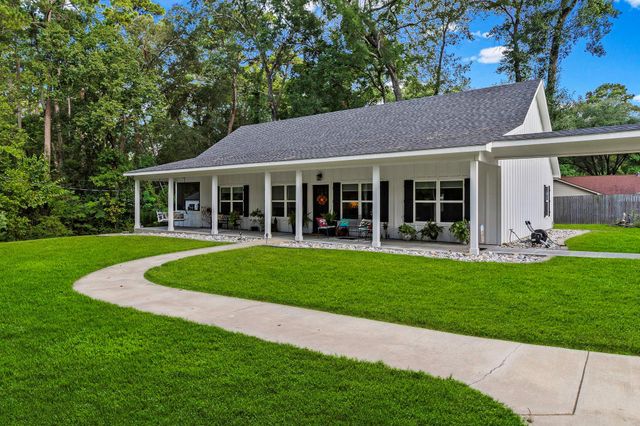 1012 W Jones Street, Livingston, TX 77351