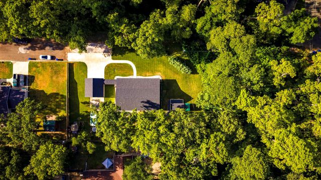 1012 W Jones Street, Livingston, TX 77351