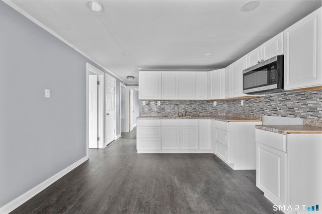 61 Flyers Drive, Norwich, CT 06360