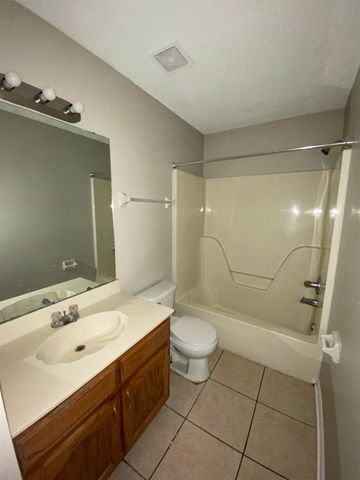 5950 CHADWELL RD, Millington, TN 38053