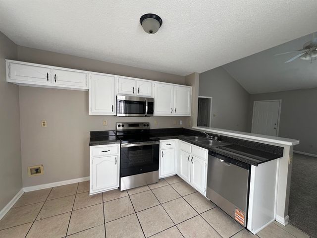 5950 CHADWELL RD, Millington, TN 38053