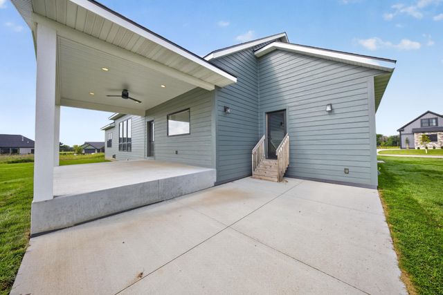 2762 Mayo Prairie Lane SW, Rochester, MN 55902