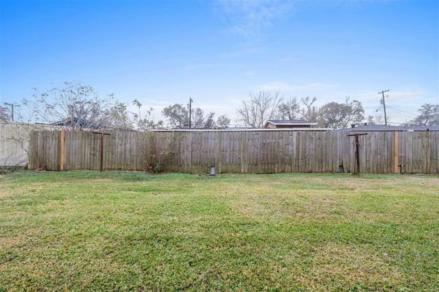 1120 Sage Drive, Lake Charles, LA 70607