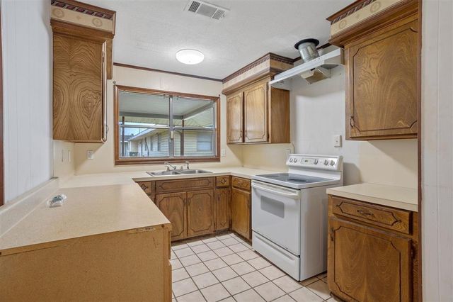 1120 Sage Drive, Lake Charles, LA 70607