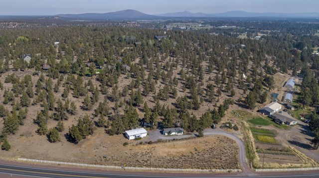 65070 Highway 20, Bend, OR 97703