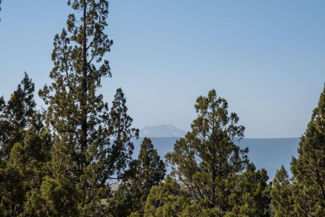 65070 Highway 20, Bend, OR 97703