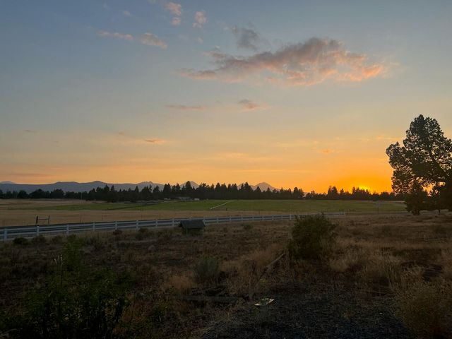 65070 Highway 20, Bend, OR 97703