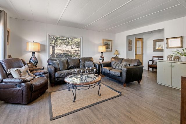 65070 Highway 20, Bend, OR 97703