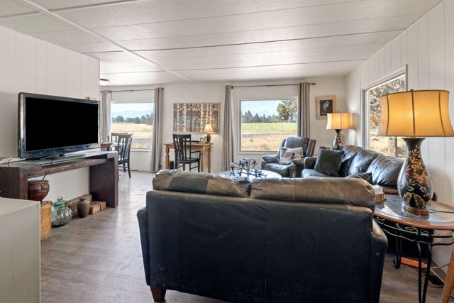 65070 Highway 20, Bend, OR 97703