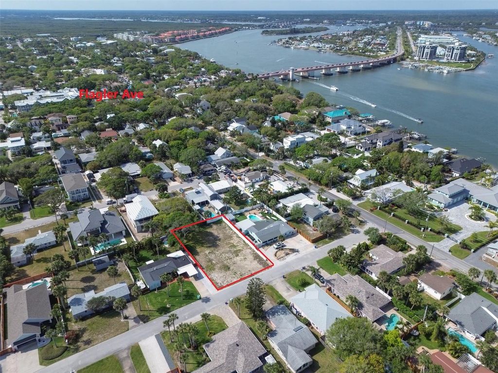 Image 5 of property listing at 209 NORMANDY AVENUE, New Smyrna Beach, FL 32169