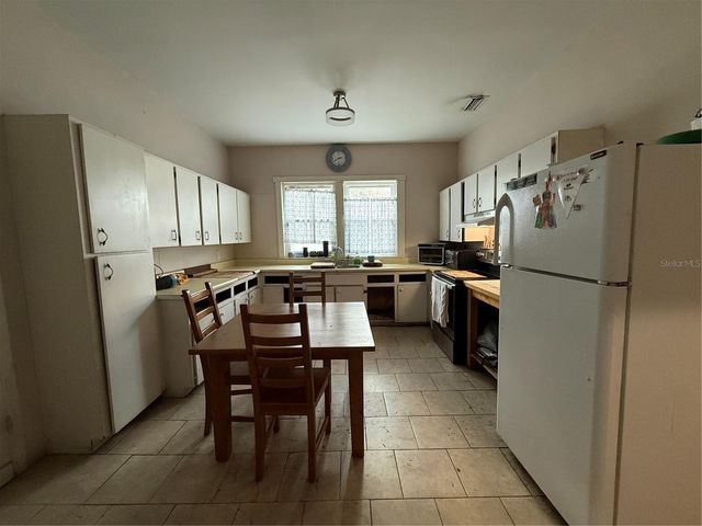 2703 MOODY AVENUE, Plant City, FL 33563