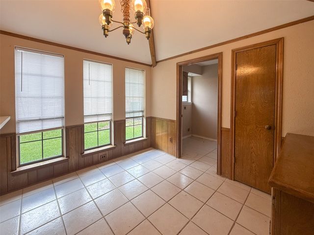 6643 Garlinghouse Lane, Dallas, TX 75252