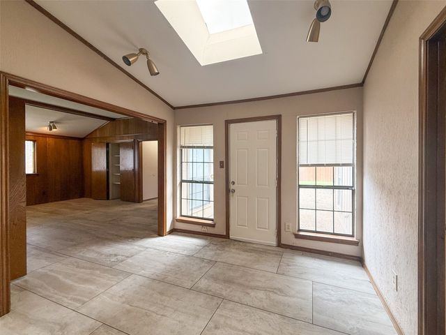6643 Garlinghouse Lane, Dallas, TX 75252