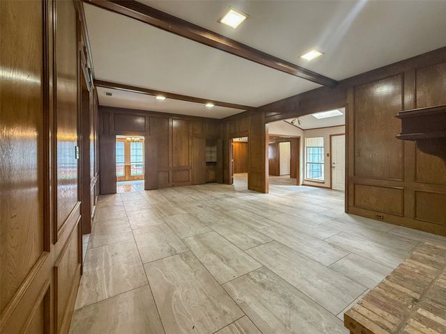 6643 Garlinghouse Lane, Dallas, TX 75252
