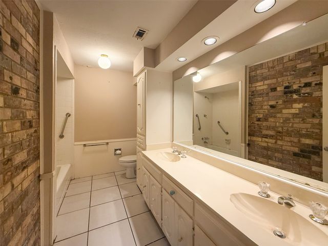 6643 Garlinghouse Lane, Dallas, TX 75252