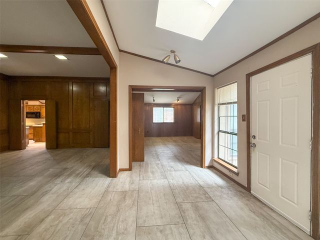 6643 Garlinghouse Lane, Dallas, TX 75252