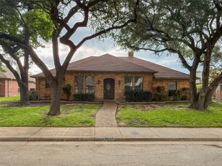 6643 Garlinghouse Lane, Dallas, TX 75252